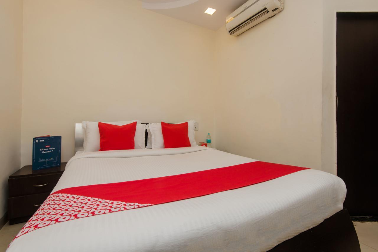 Oyo 10103 Hotel Aviva Мумбаи Экстерьер фото