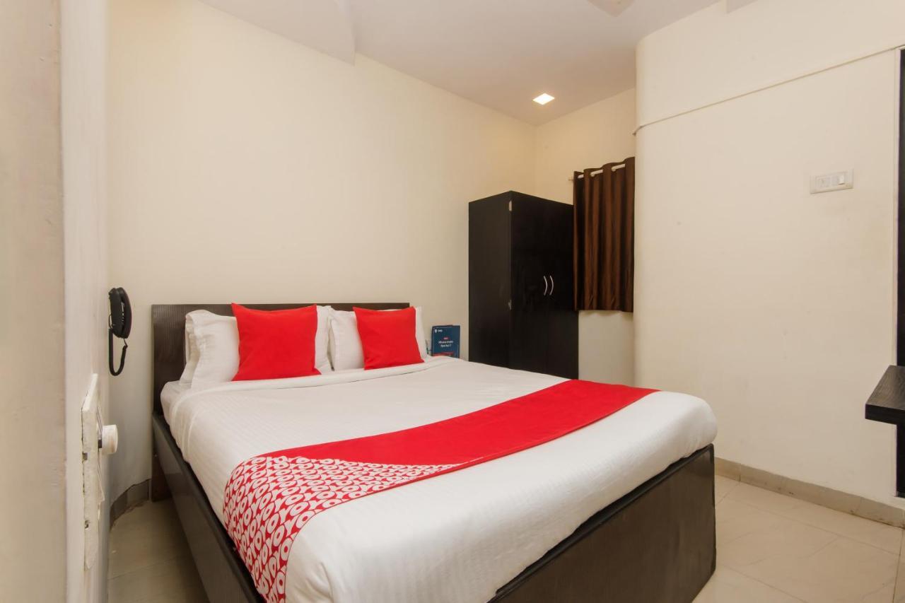 Oyo 10103 Hotel Aviva Мумбаи Экстерьер фото